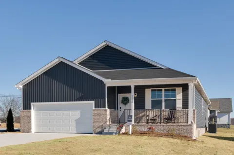 11 Stoneview Dr