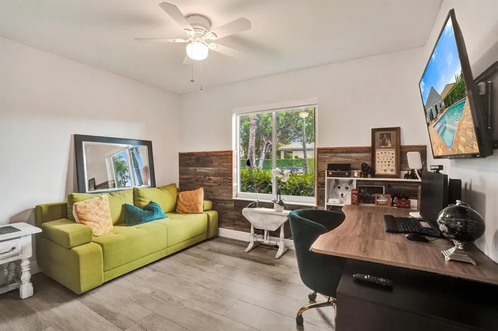 14420 NW 16th Street Pembroke Pines, FL 33028