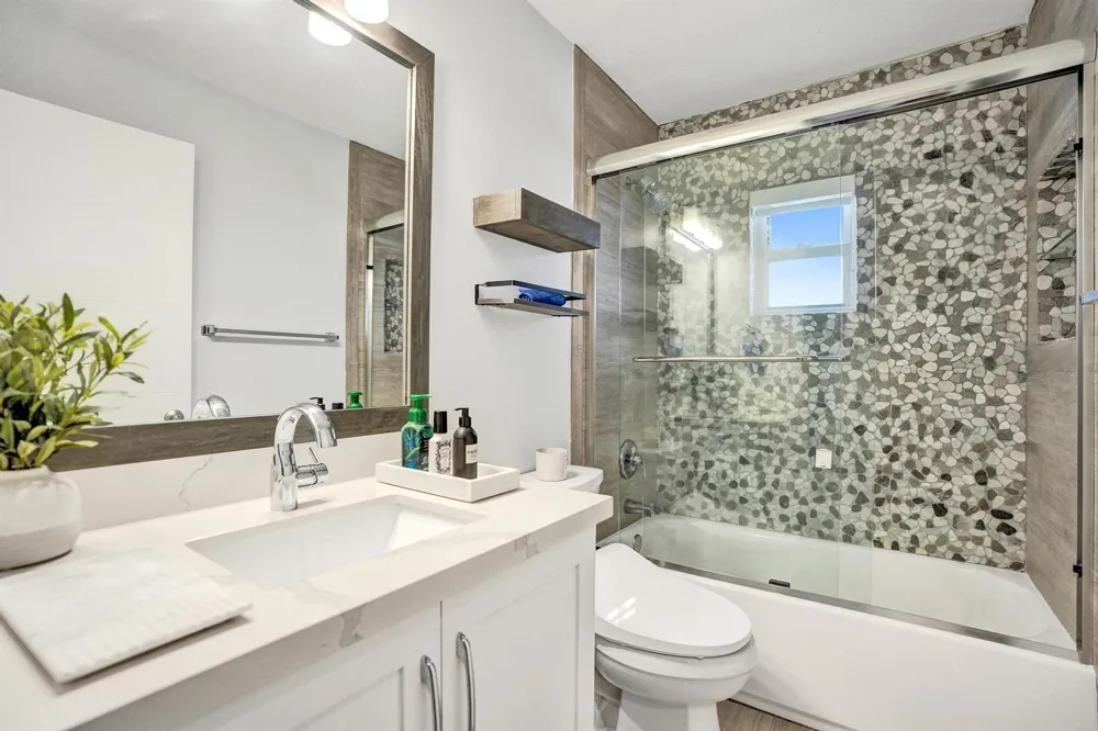 14420 NW 16th Street Pembroke Pines, FL 33028
