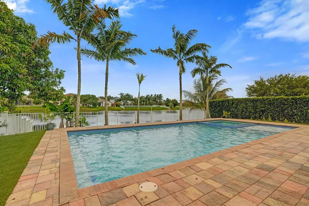 14420 NW 16th Street Pembroke Pines, FL 33028