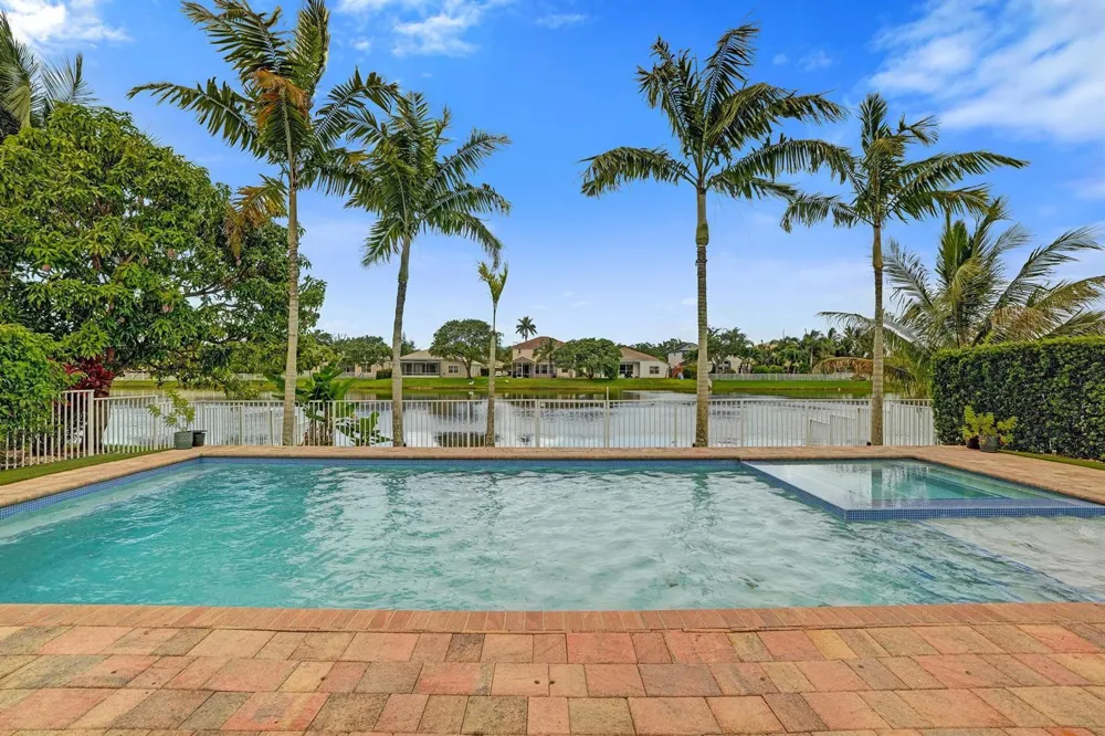 14420 NW 16th Street Pembroke Pines, FL 33028
