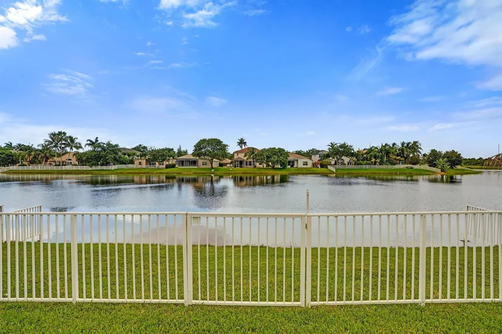 14420 NW 16th Street Pembroke Pines, FL 33028