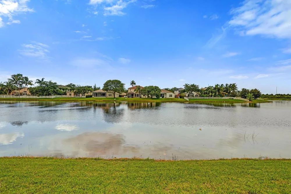 14420 NW 16th Street Pembroke Pines, FL 33028