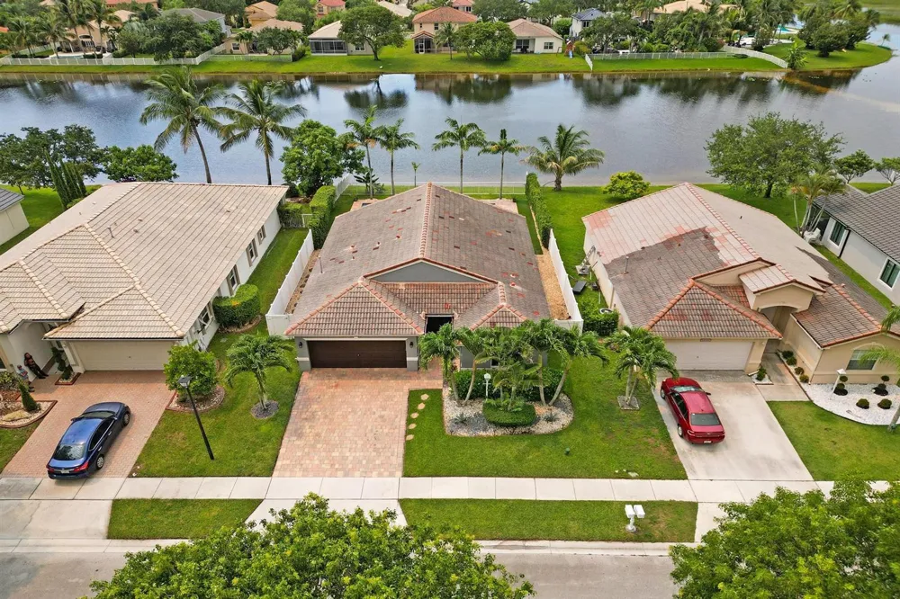 14420 NW 16th Street Pembroke Pines, FL 33028