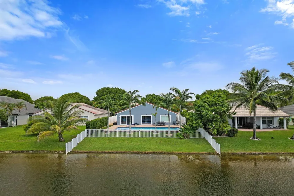14420 NW 16th Street Pembroke Pines, FL 33028