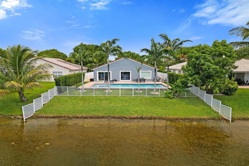 14420 NW 16th Street Pembroke Pines, FL 33028