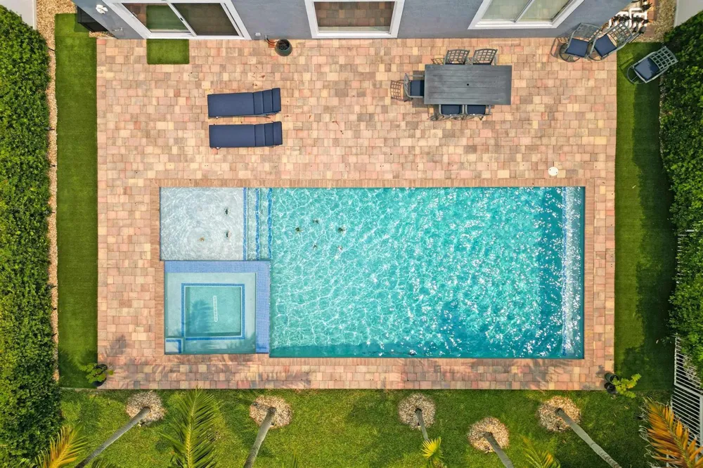 14420 NW 16th Street Pembroke Pines, FL 33028