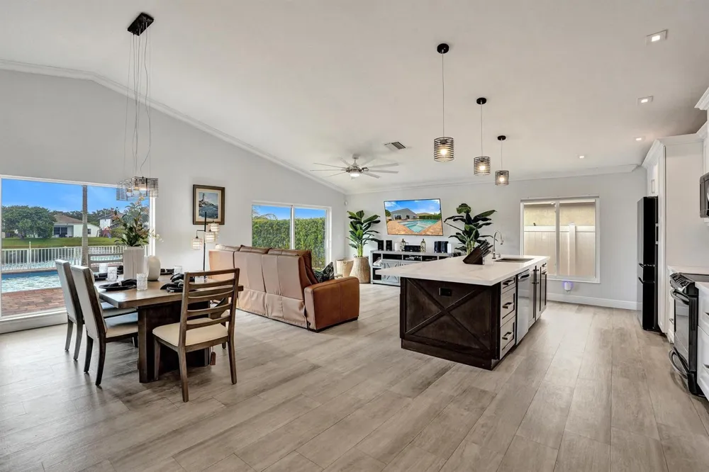 14420 NW 16th Street Pembroke Pines, FL 33028
