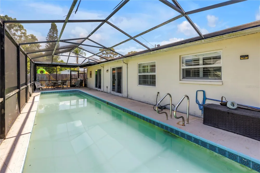 3216 PINE HAVEN DRIVE Clearwater, FL 33761