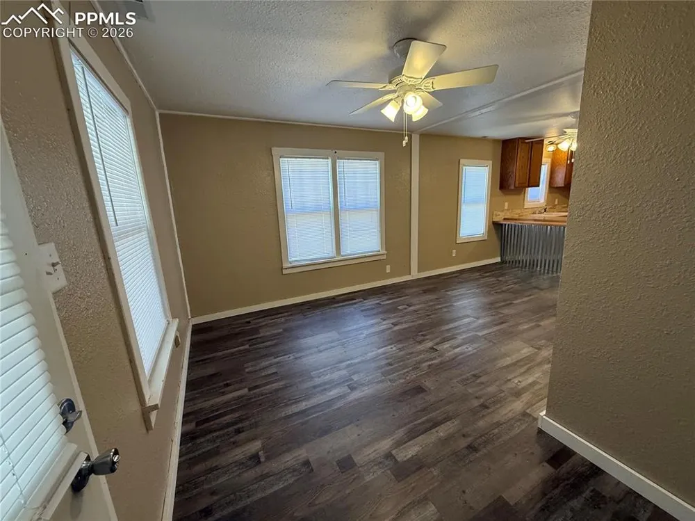 709 S 3rd Street Lamar, CO 81052