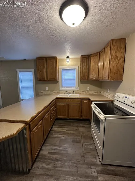 709 S 3rd Street Lamar, CO 81052