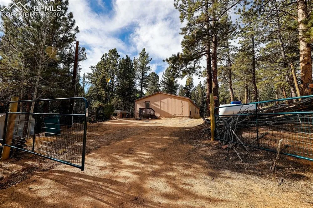 1641 Kiowa Road Florissant, CO 80816