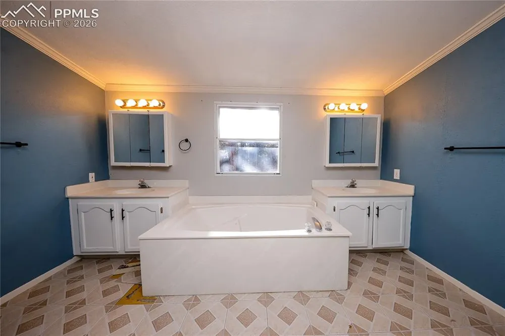 1641 Kiowa Road Florissant, CO 80816