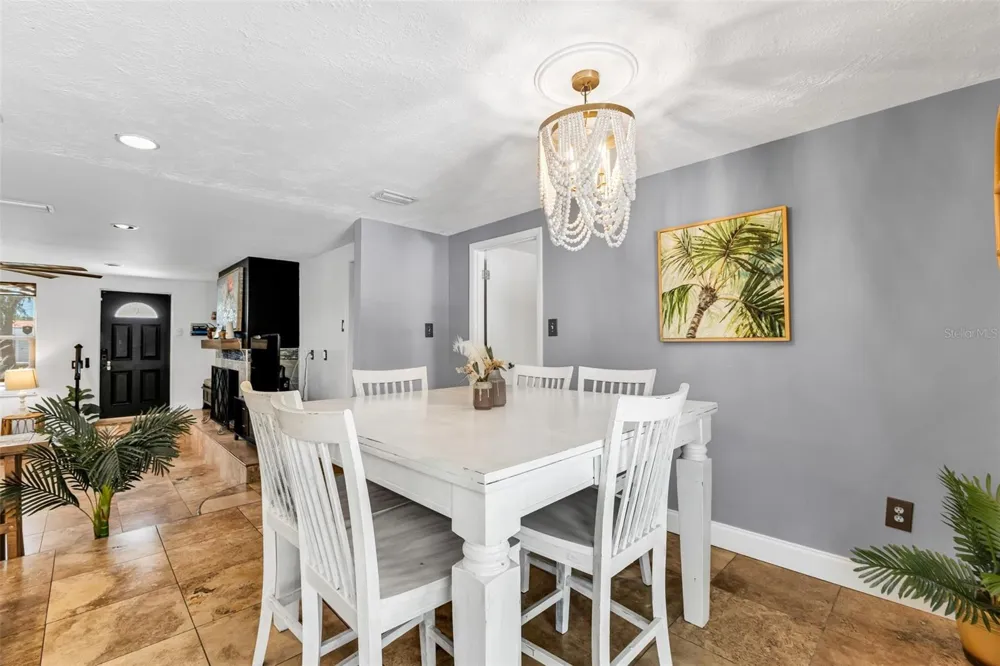 1664 LAKEVIEW PLACE Englewood, FL 34223