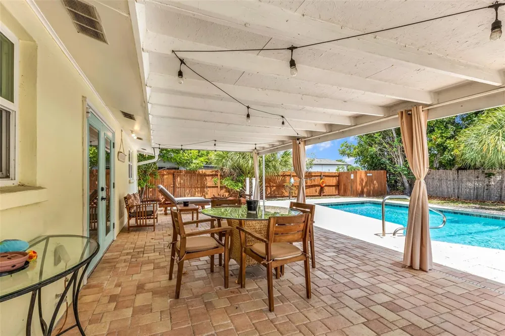 1664 LAKEVIEW PLACE Englewood, FL 34223
