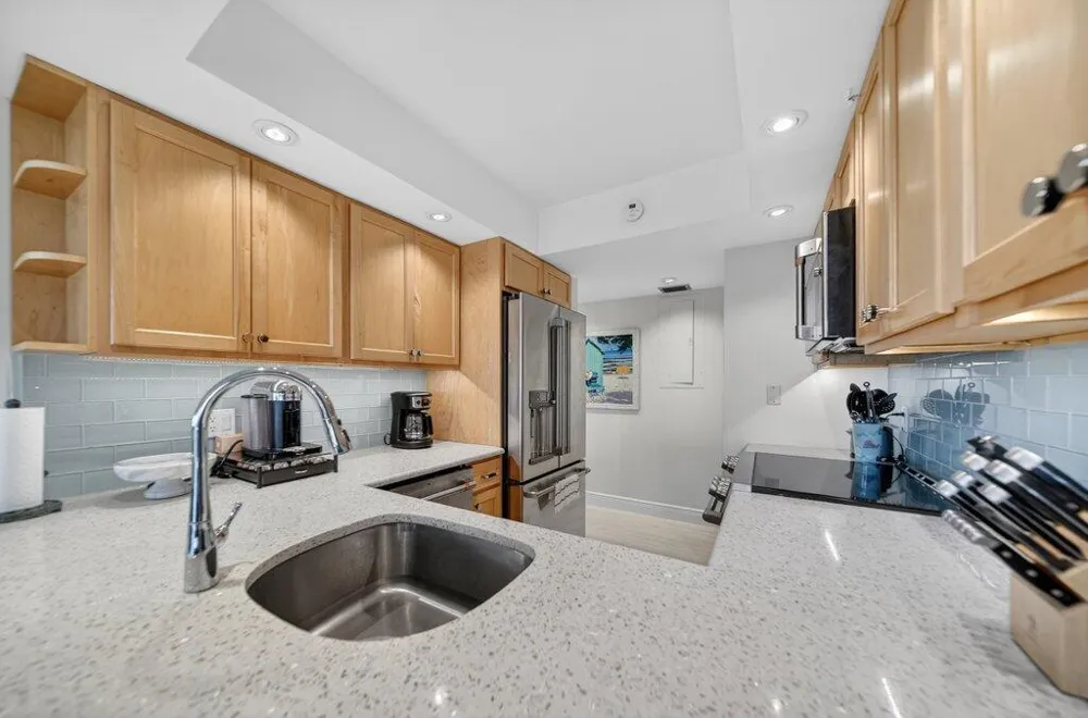 218 NE Edgewater Drive #218 Hutchinson Island, FL 34996