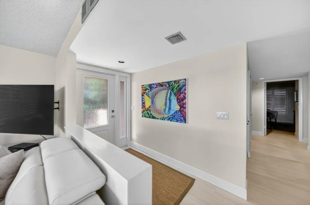 218 NE Edgewater Drive #218 Hutchinson Island, FL 34996