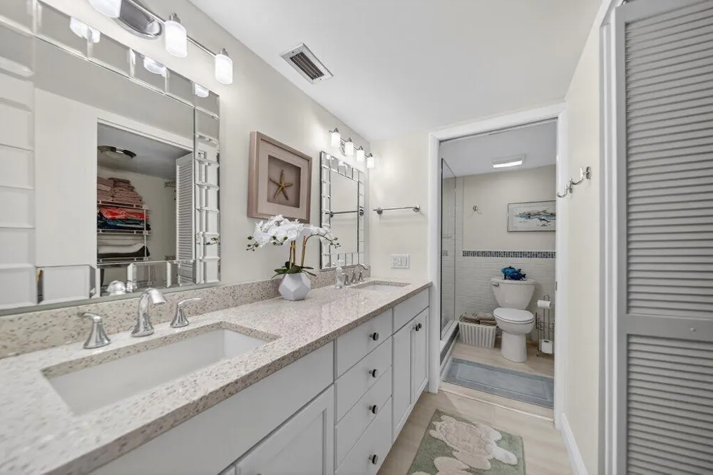 218 NE Edgewater Drive #218 Hutchinson Island, FL 34996