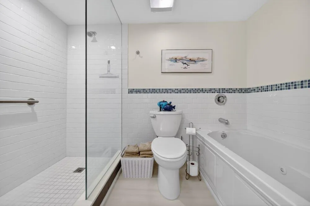 218 NE Edgewater Drive #218 Hutchinson Island, FL 34996