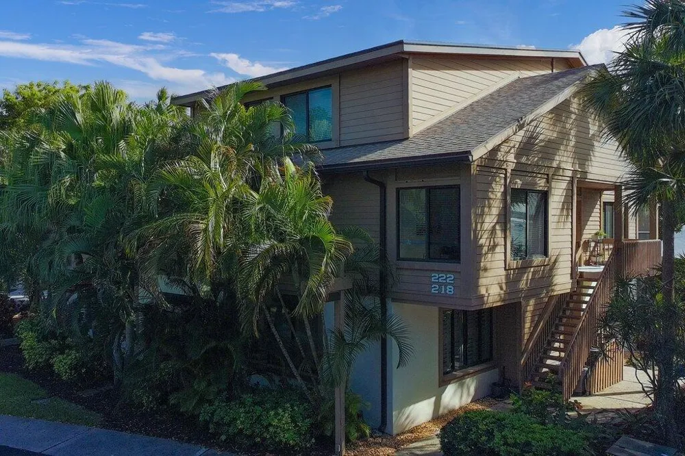 218 NE Edgewater Drive #218 Hutchinson Island, FL 34996