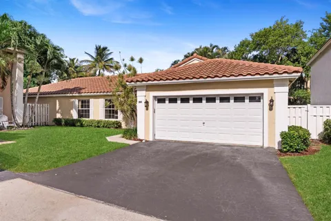9532 NW 9th Court