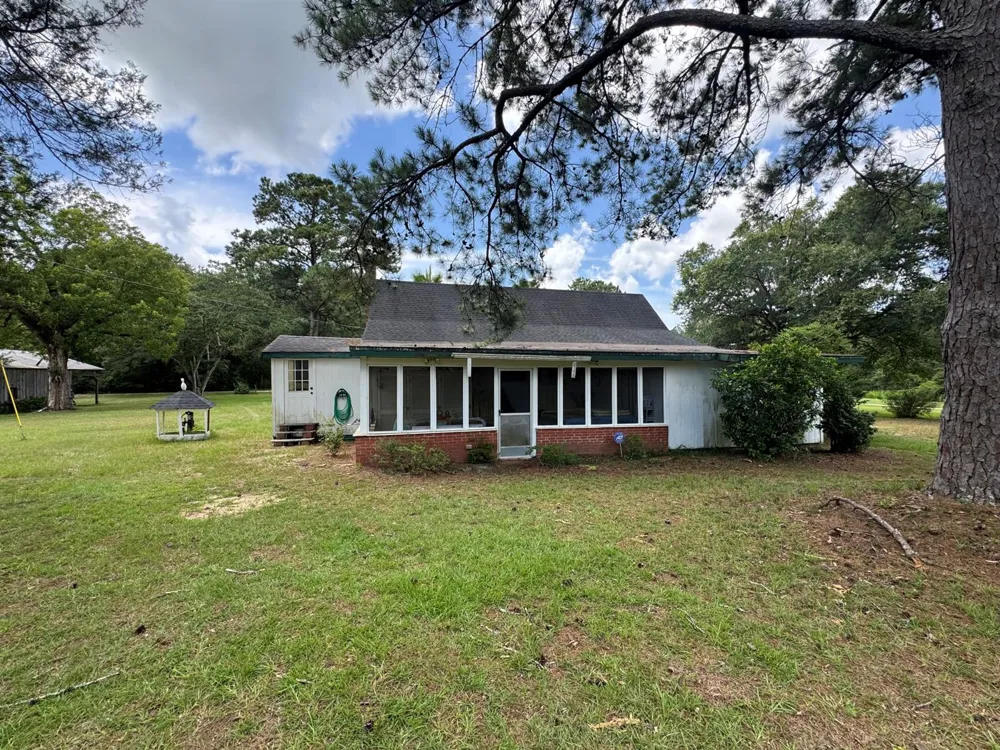 1900 Olive Lane 