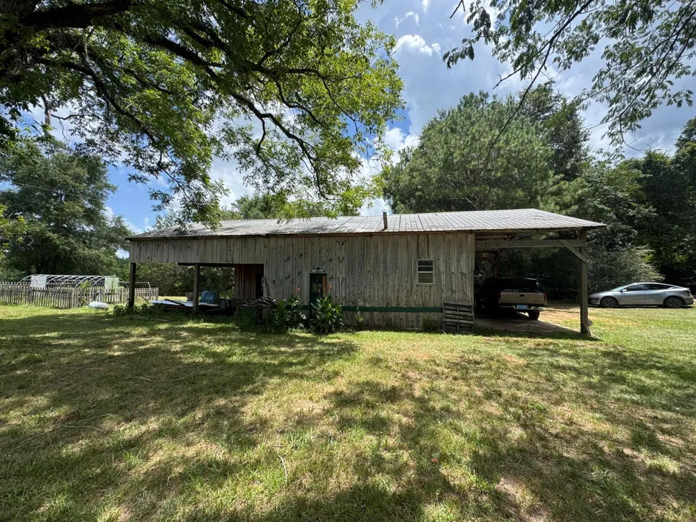 1900 Olive Lane 