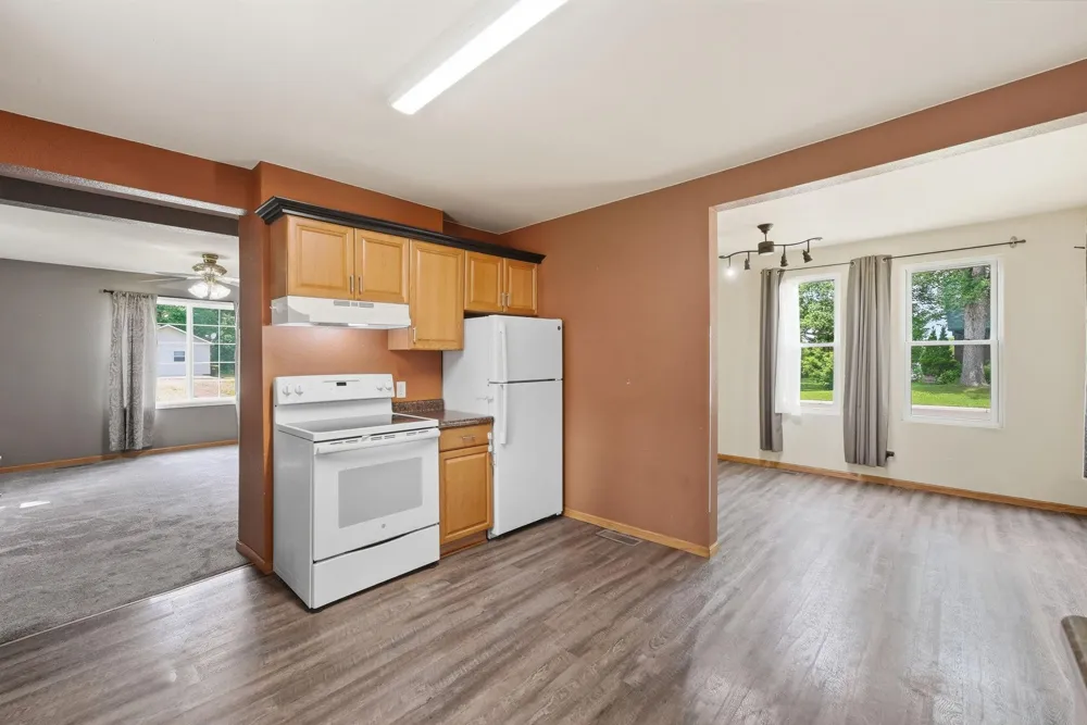 100 3rd Avenue SE New London, MN 56273