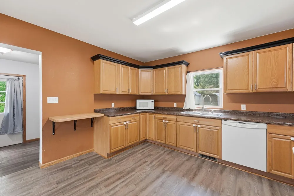 100 3rd Avenue SE New London, MN 56273