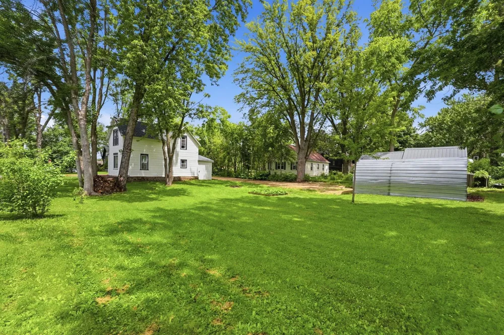 100 3rd Avenue SE New London, MN 56273