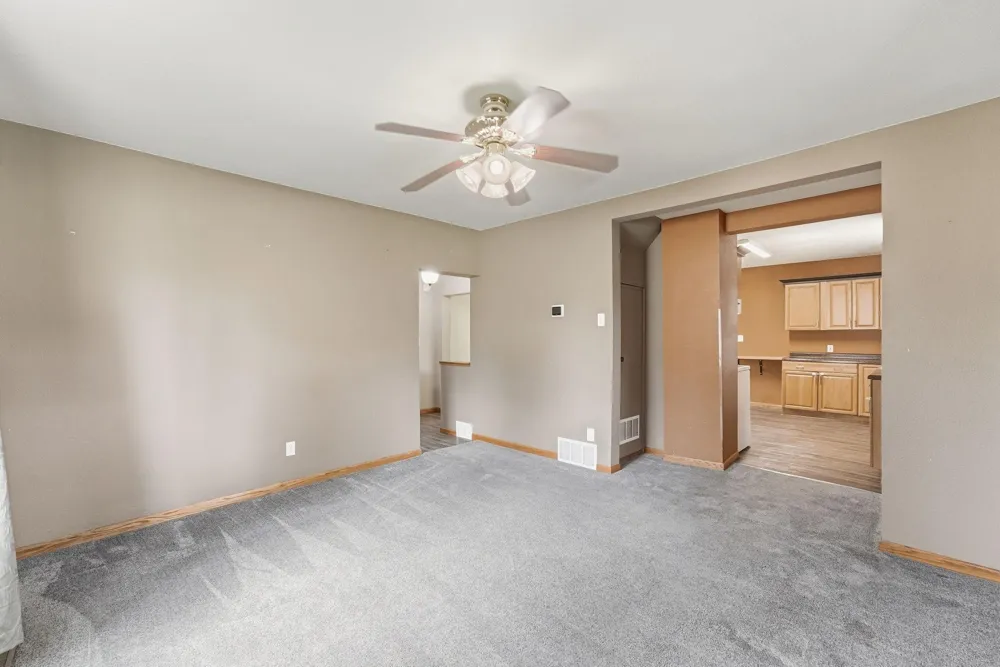 100 3rd Avenue SE New London, MN 56273