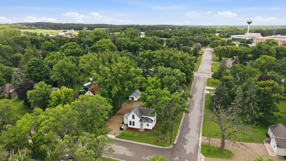 100 3rd Avenue SE New London, MN 56273