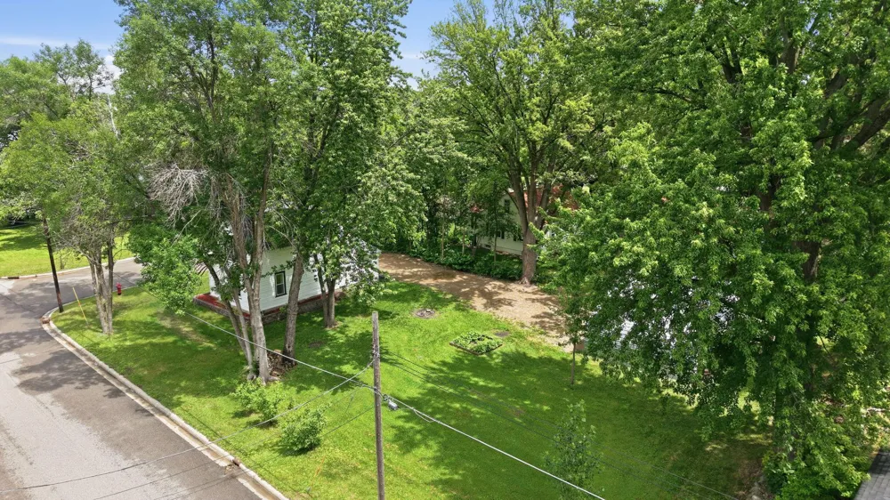 100 3rd Avenue SE New London, MN 56273