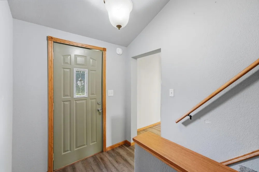100 3rd Avenue SE New London, MN 56273