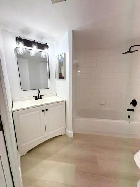 100 Crestwood Court #108 Royal Palm Beach, FL 33411
