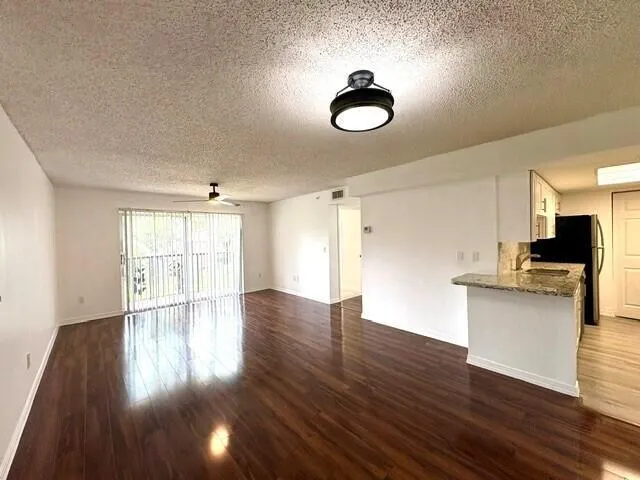 100 Crestwood Court #108 Royal Palm Beach, FL 33411