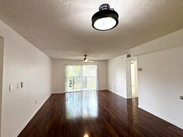 100 Crestwood Court #108 Royal Palm Beach, FL 33411