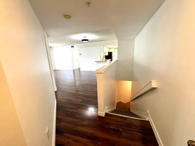 100 Crestwood Court #108 Royal Palm Beach, FL 33411