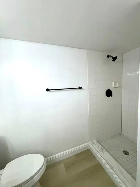 100 Crestwood Court #108 Royal Palm Beach, FL 33411