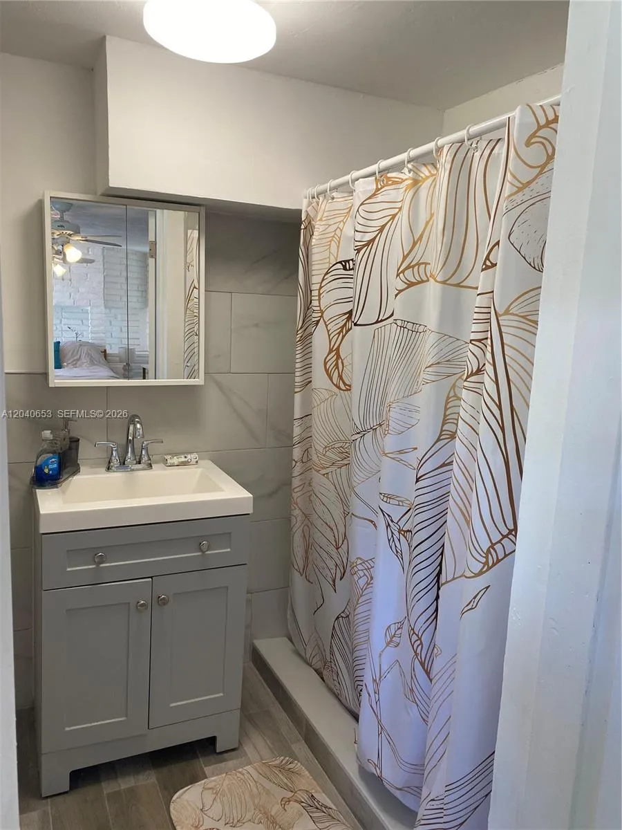 540 NW 111 St Miami, FL 33168