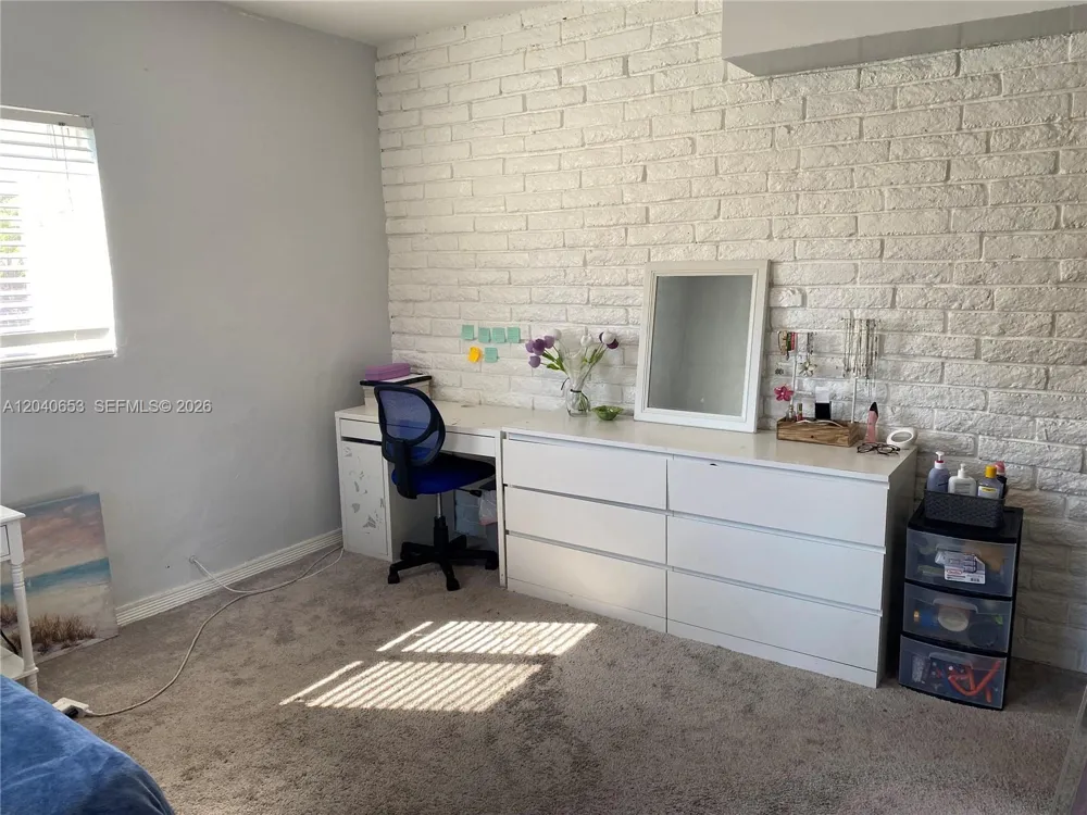 540 NW 111 St Miami, FL 33168
