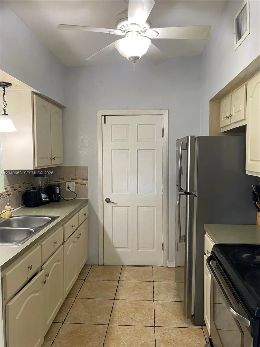 540 NW 111 St Miami, FL 33168