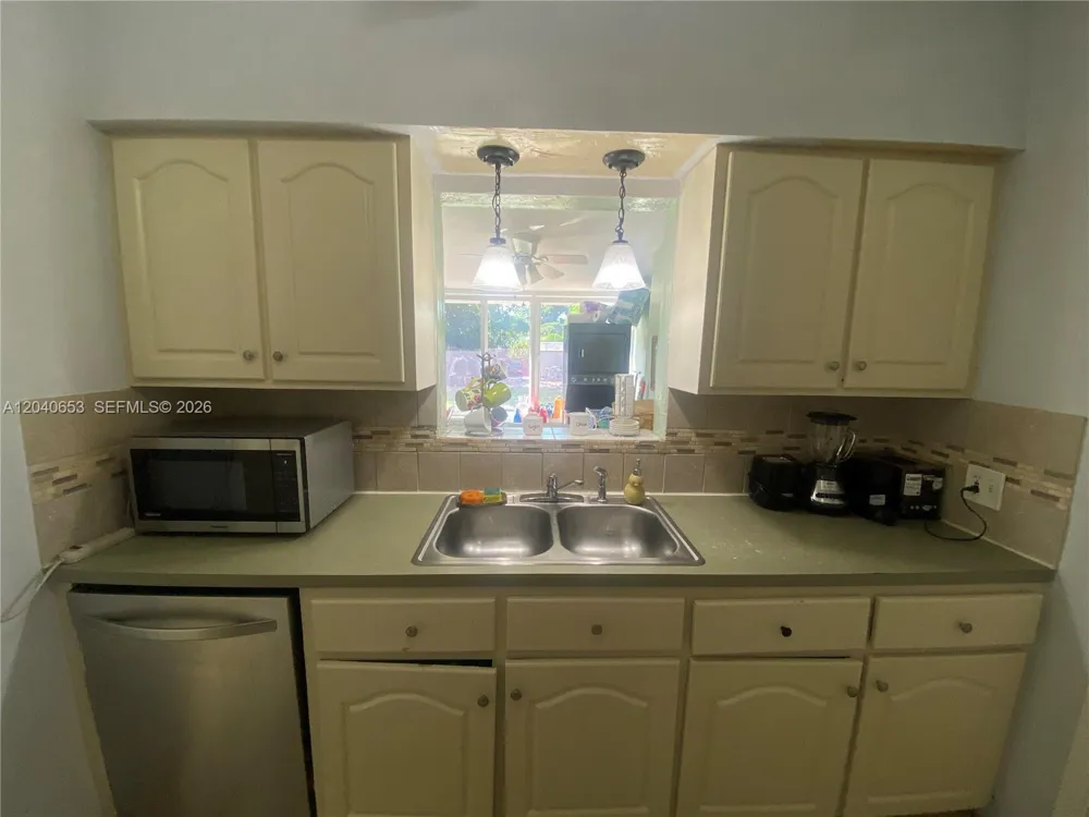 540 NW 111 St Miami, FL 33168