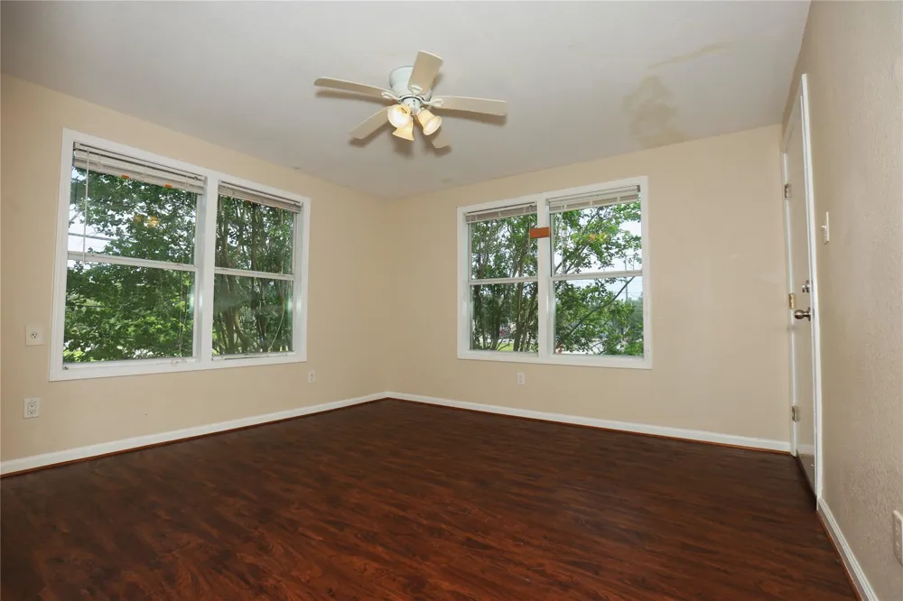 256 E Pecan Lane #3 Clute, TX 77531