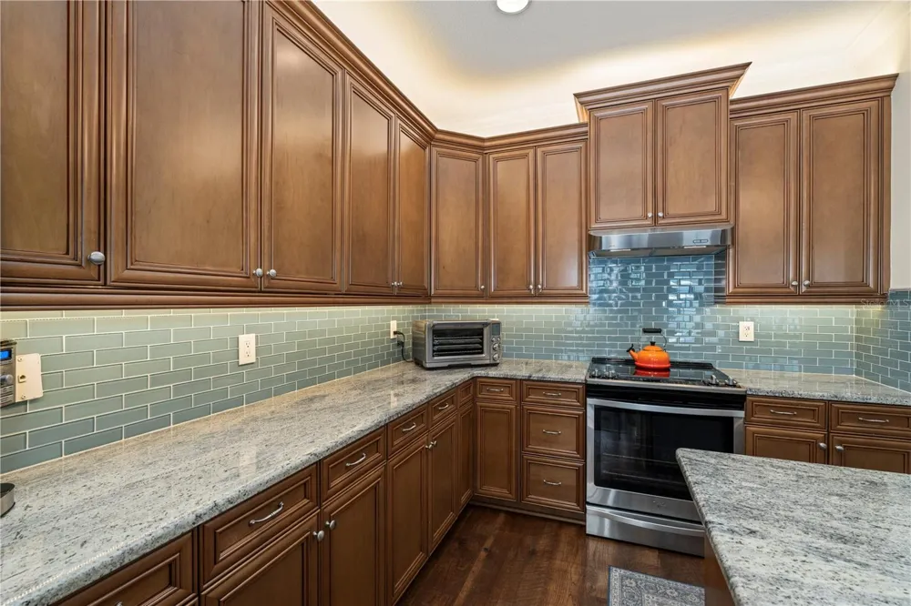 2843 UPPER PARK ROAD Orlando, FL 32814