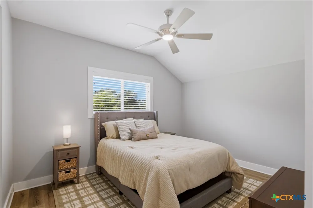 944 West Lake Trail Victoria, TX 77905