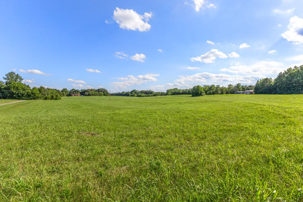 3 Poplar Ridge Rd Chapmansboro, TN 37035