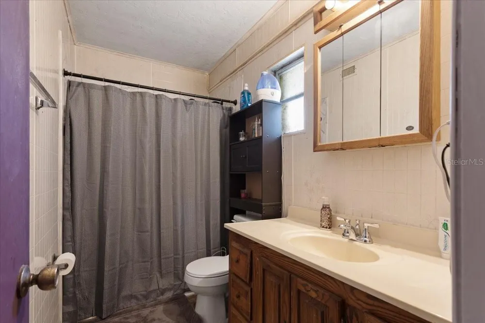 1636 NW 34TH PLACE Gainesville, FL 32605
