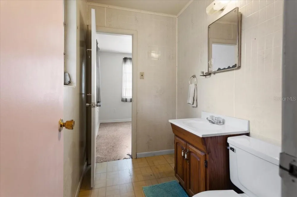 1636 NW 34TH PLACE Gainesville, FL 32605