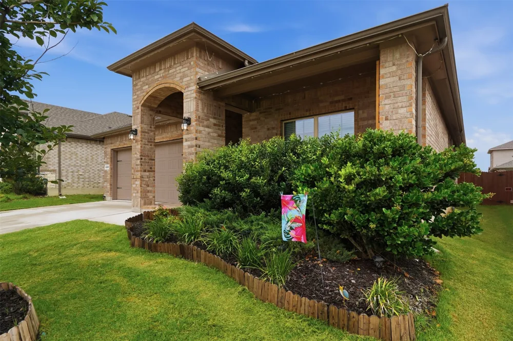 2220 Dyre Drive Haslet, TX 76052